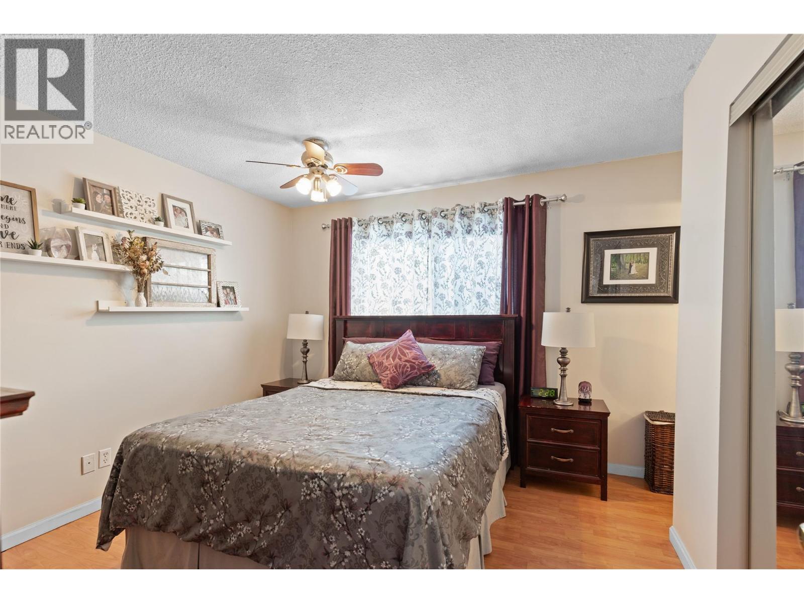 3735 Patten Crescent, Armstrong