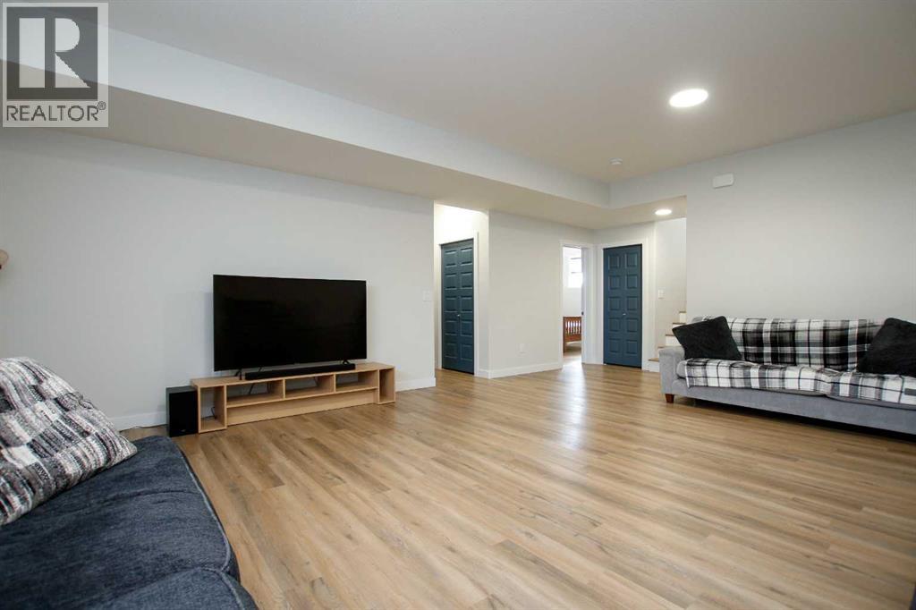 7 Thayer Close, Red Deer