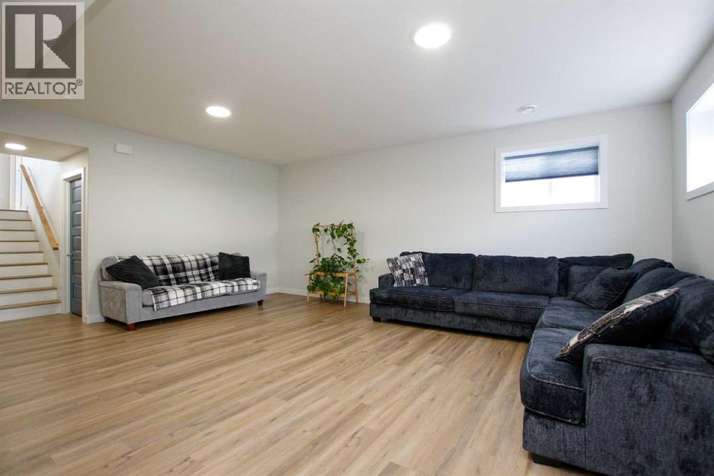 7 Thayer Close, Red Deer