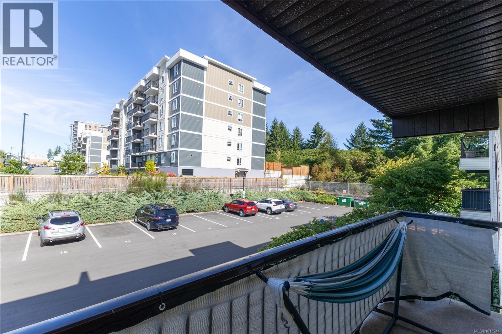 208 585 Dogwood St, Campbell River