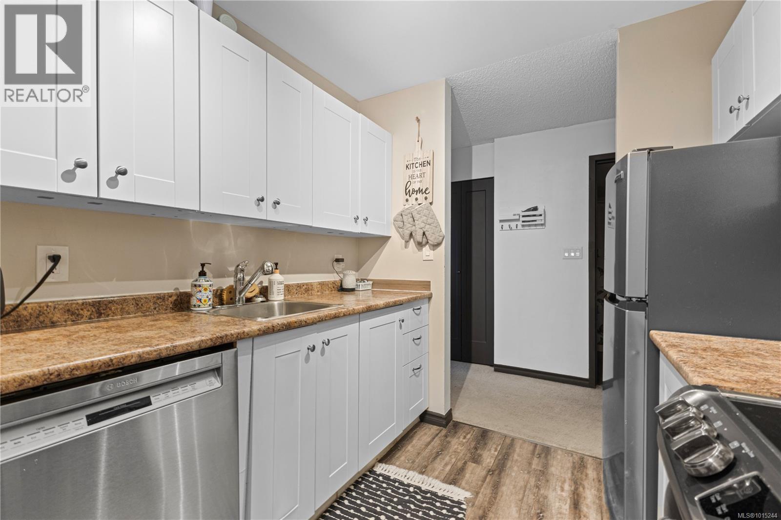 208 585 Dogwood St, Campbell River