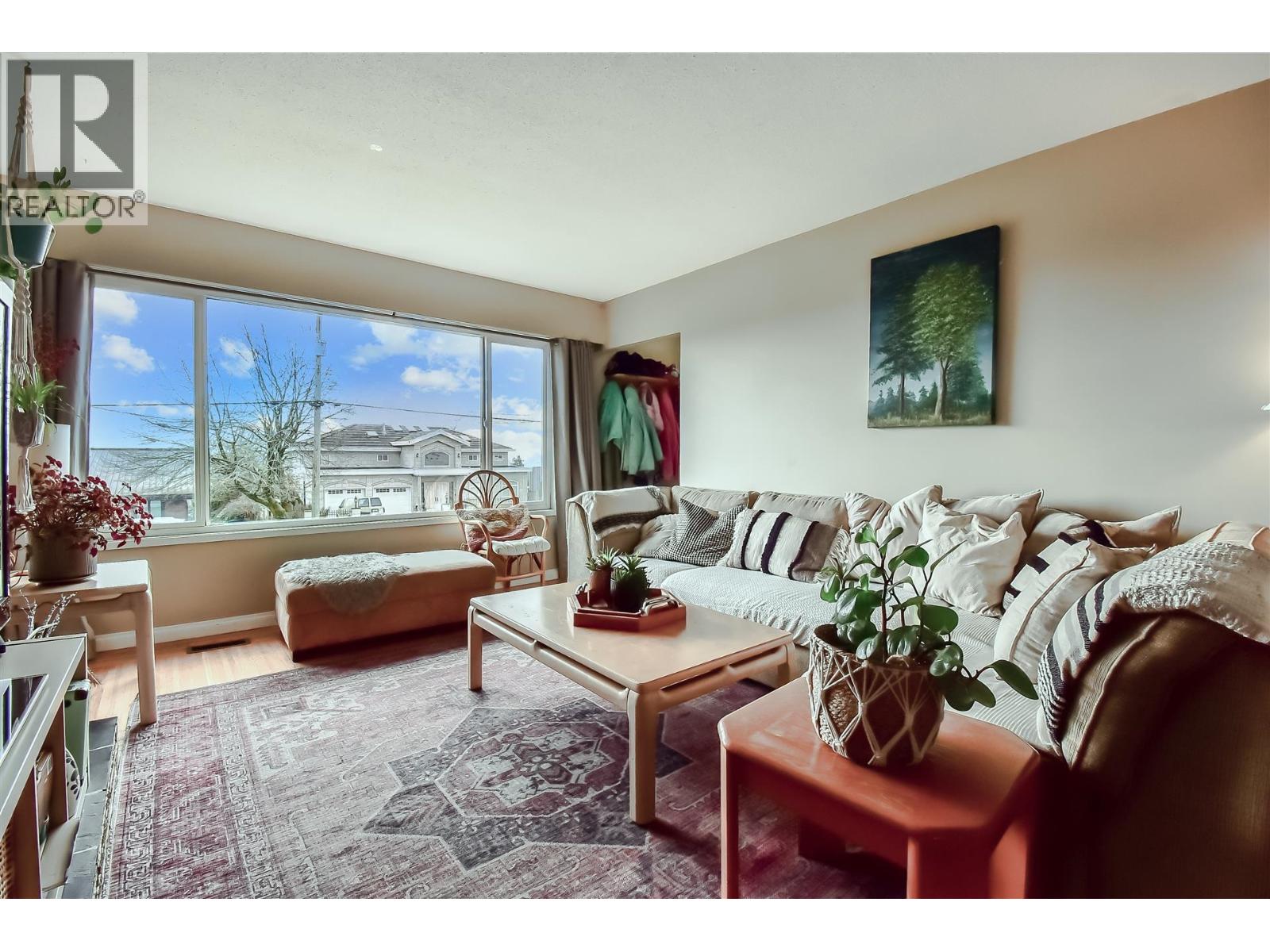 5477 PORTLAND STREET, Burnaby