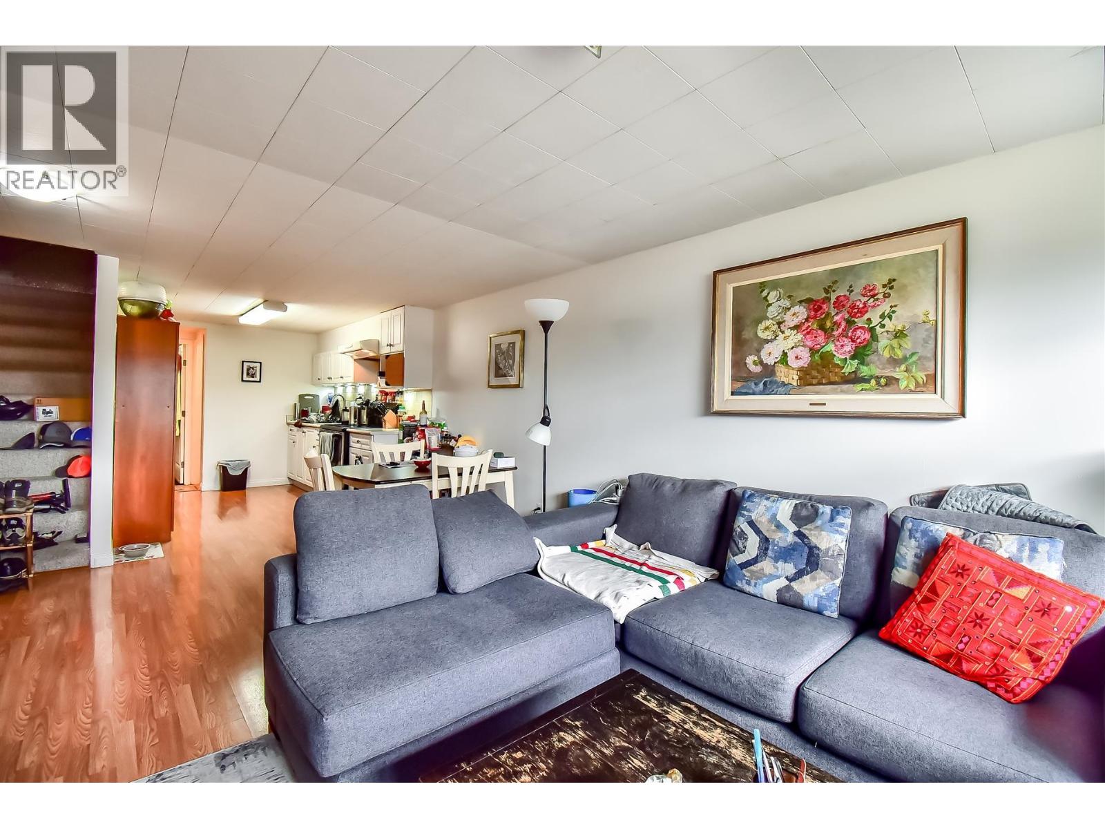 5477 PORTLAND STREET, Burnaby