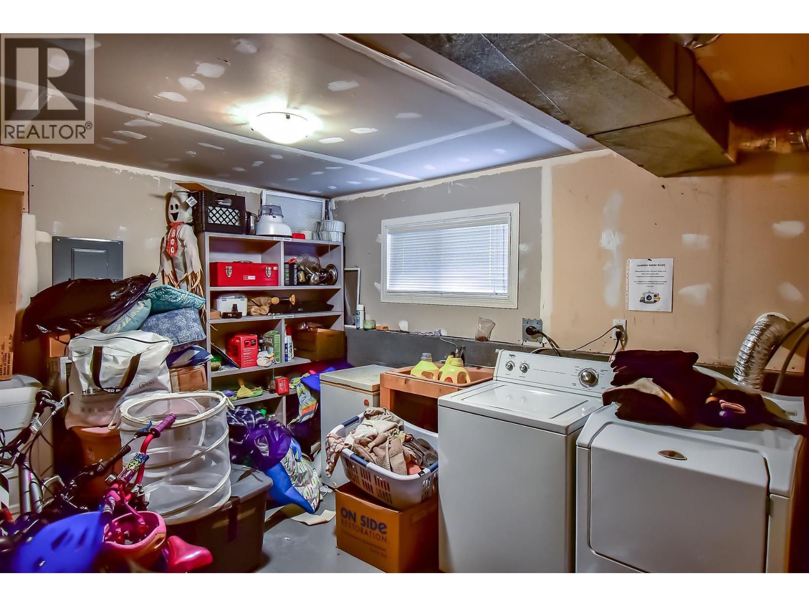 5477 PORTLAND STREET, Burnaby