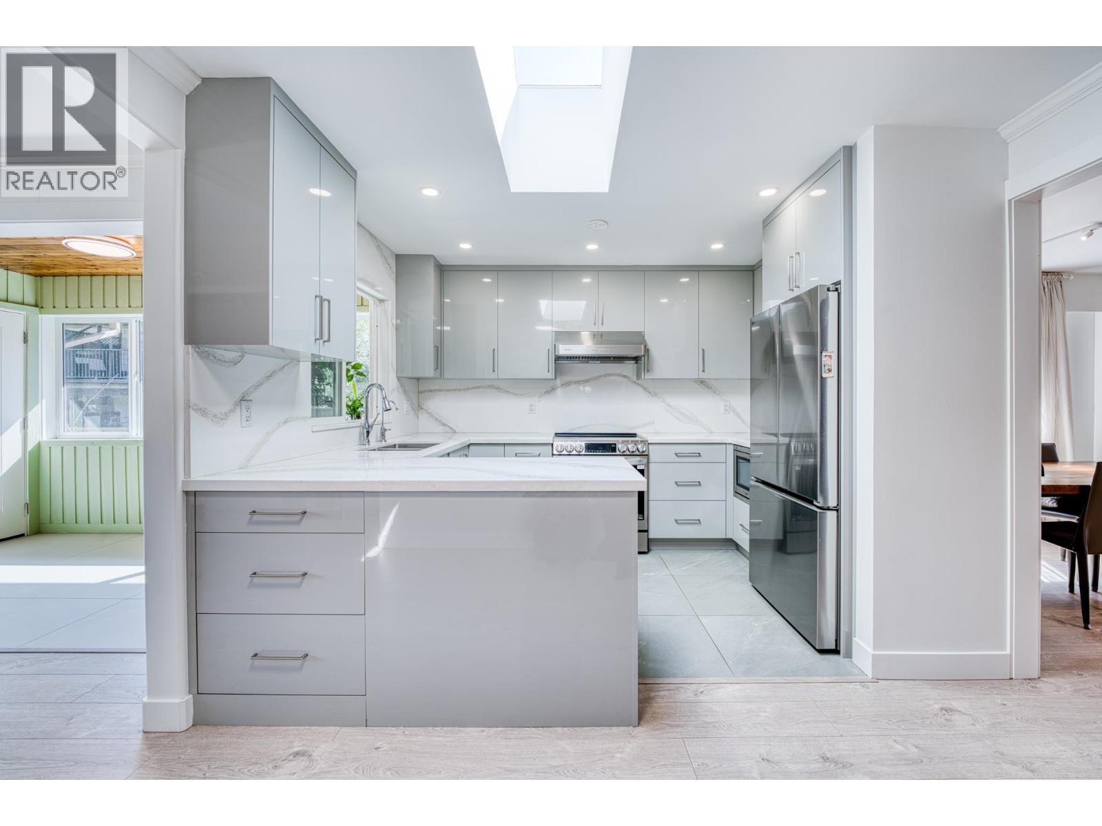 7700 DAMPIER DRIVE, Richmond