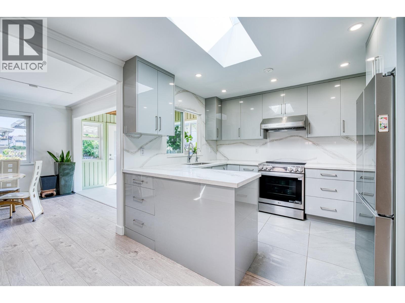 7700 DAMPIER DRIVE, Richmond