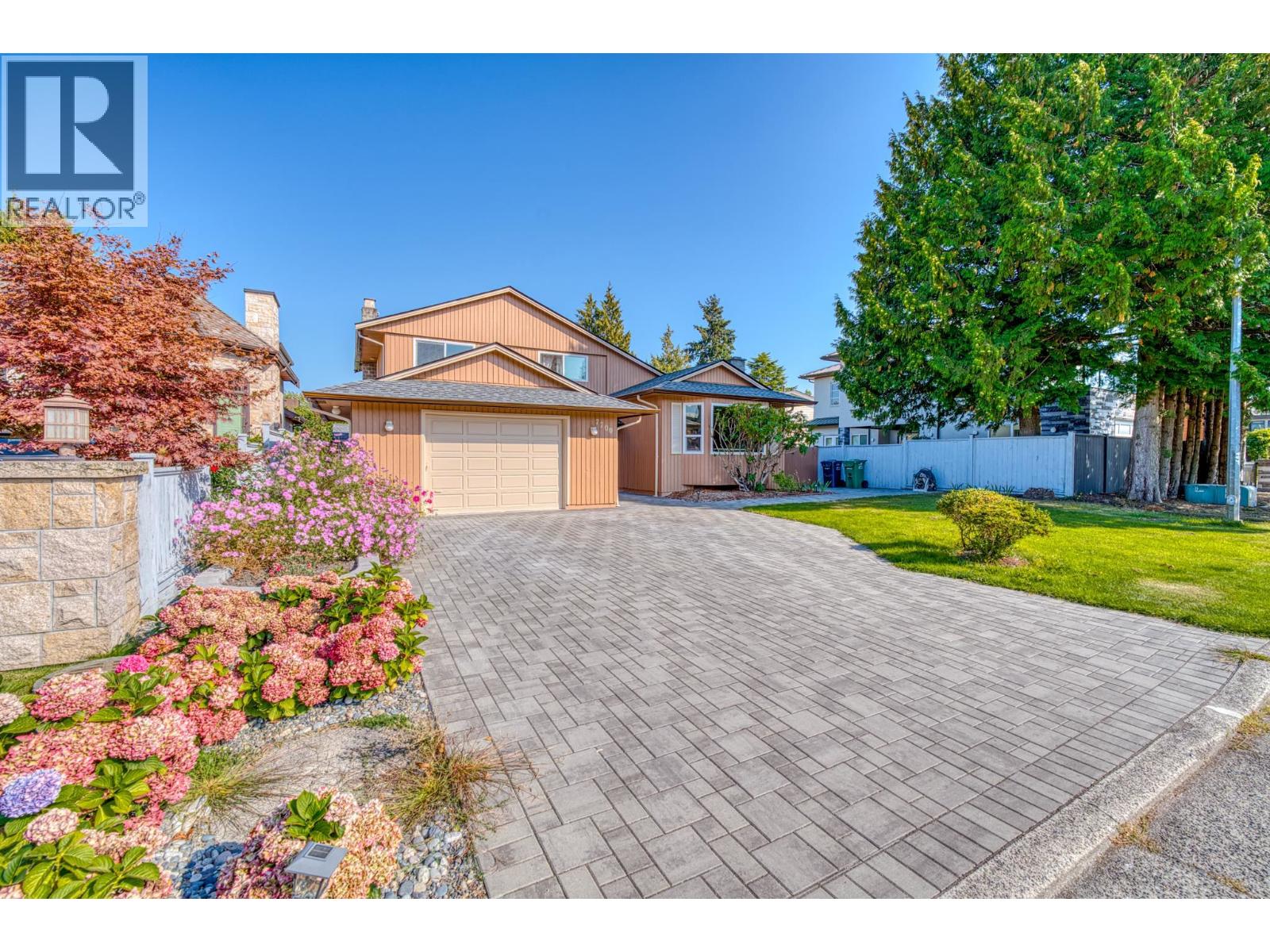 7700 DAMPIER DRIVE, Richmond