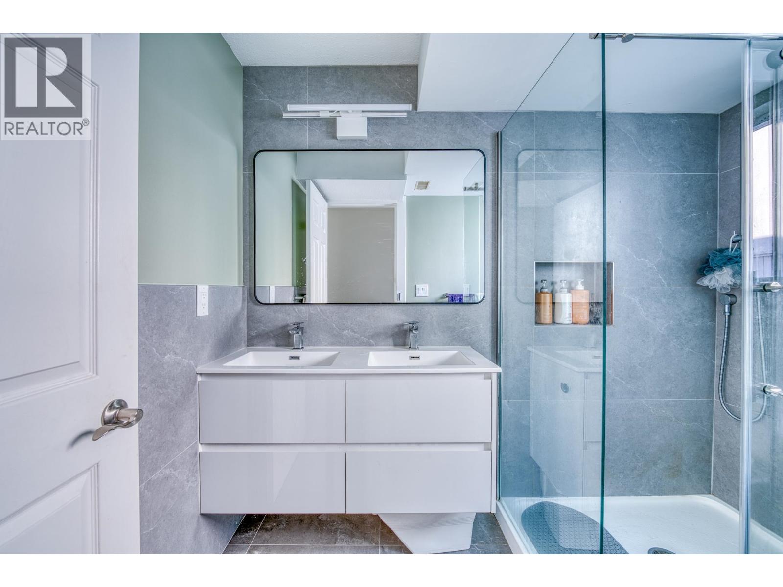 7700 DAMPIER DRIVE, Richmond