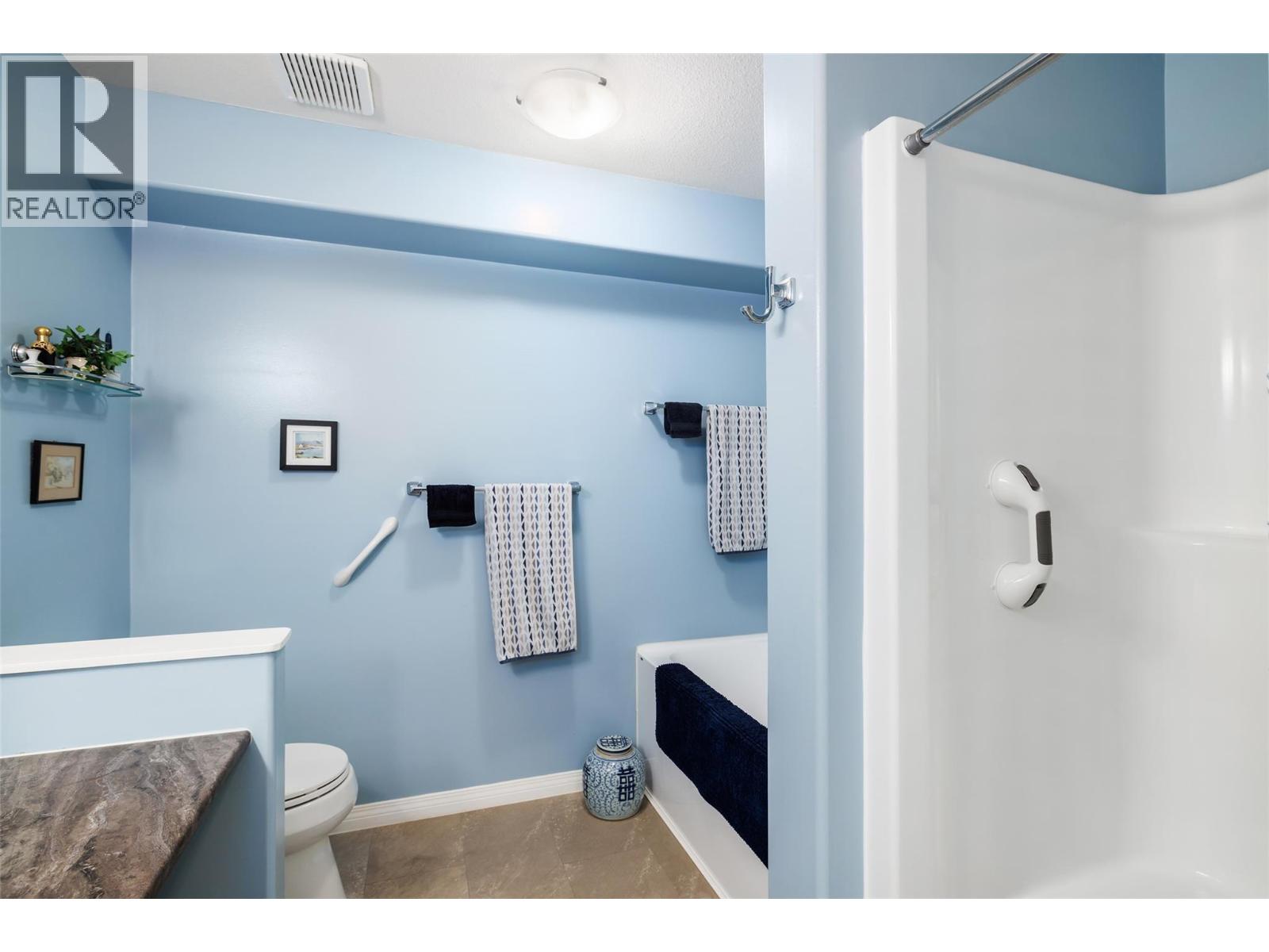323 550 Yates Road, Kelowna