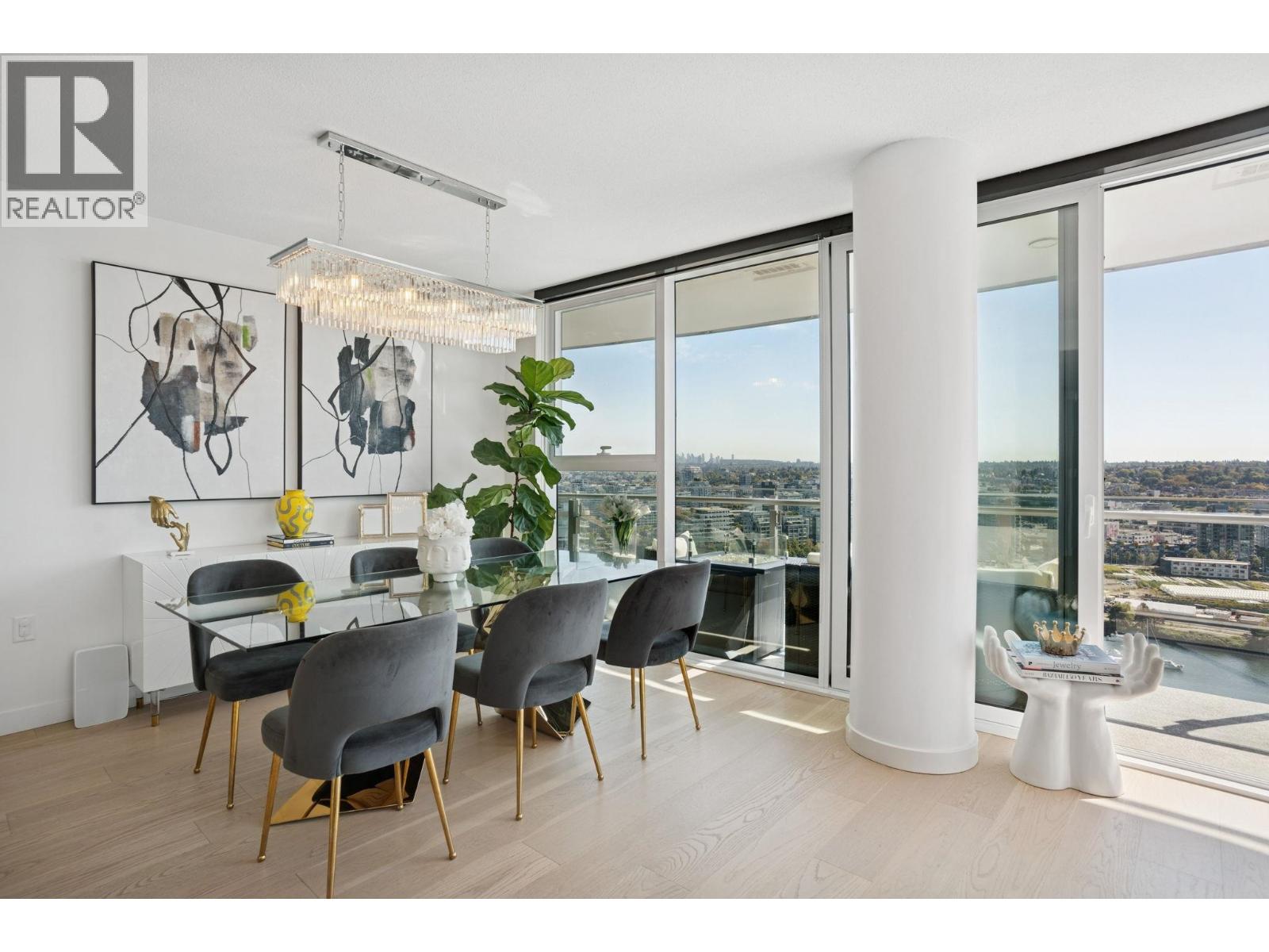 2618 89 NELSON STREET, Vancouver