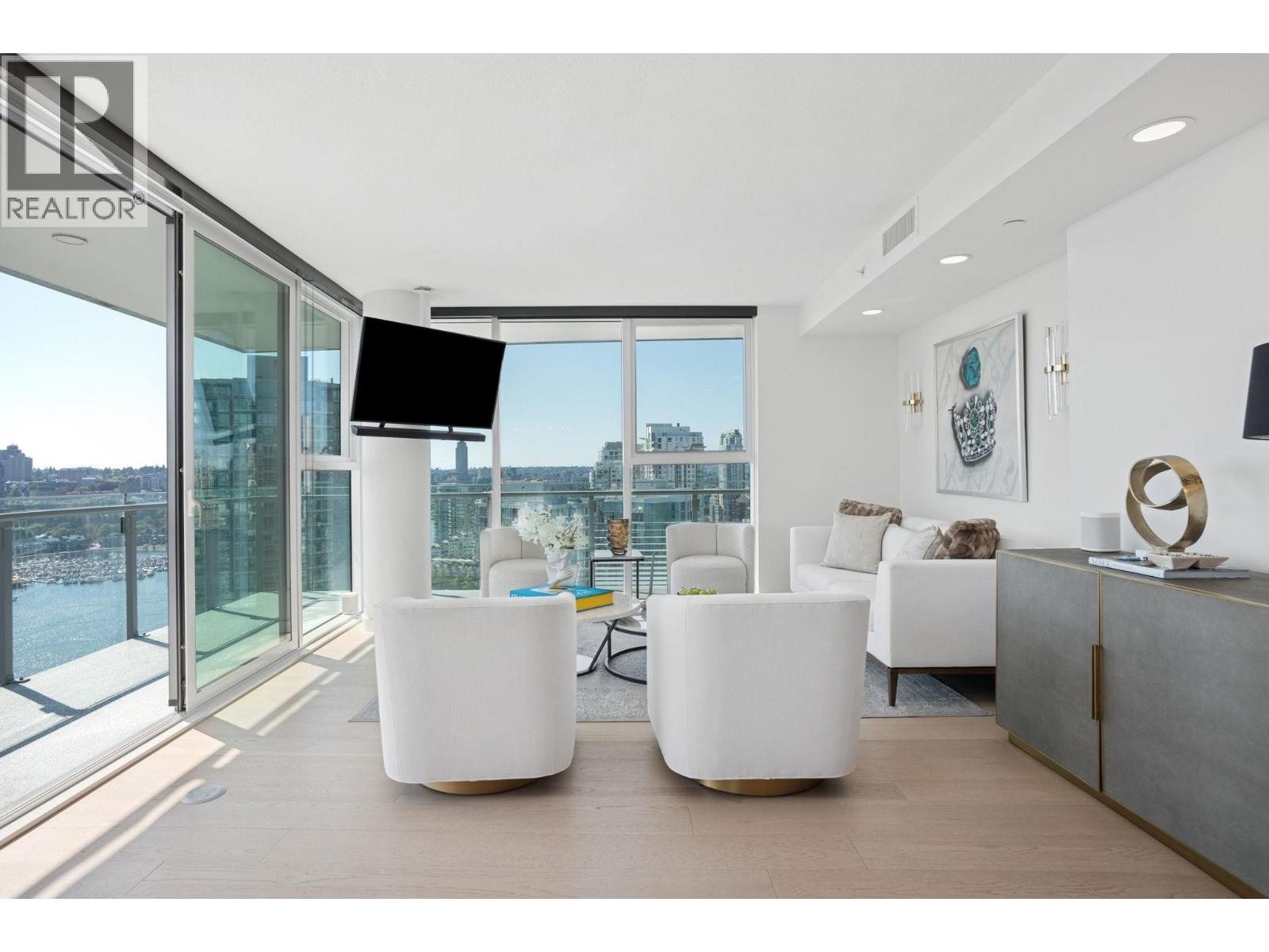 2618 89 NELSON STREET, Vancouver