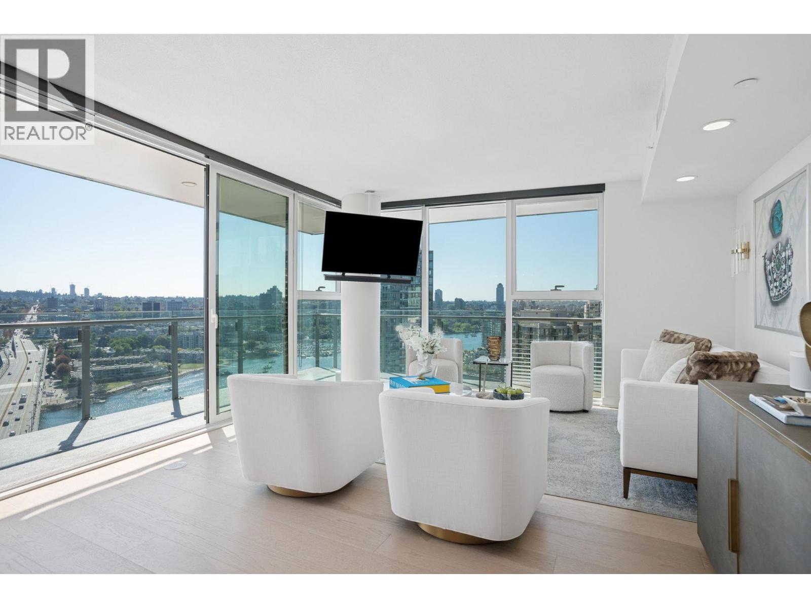 2618 89 NELSON STREET, Vancouver