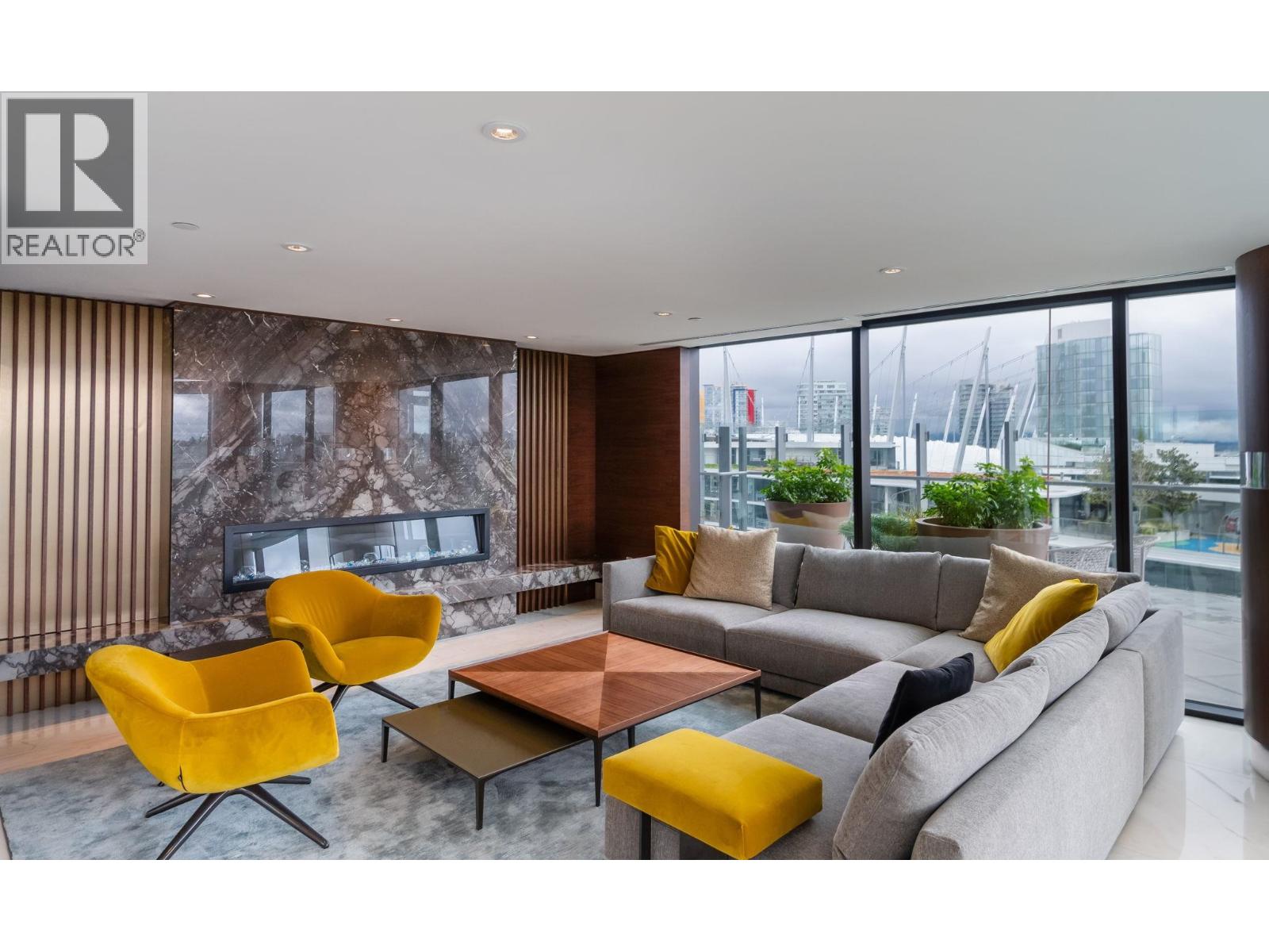 2618 89 NELSON STREET, Vancouver