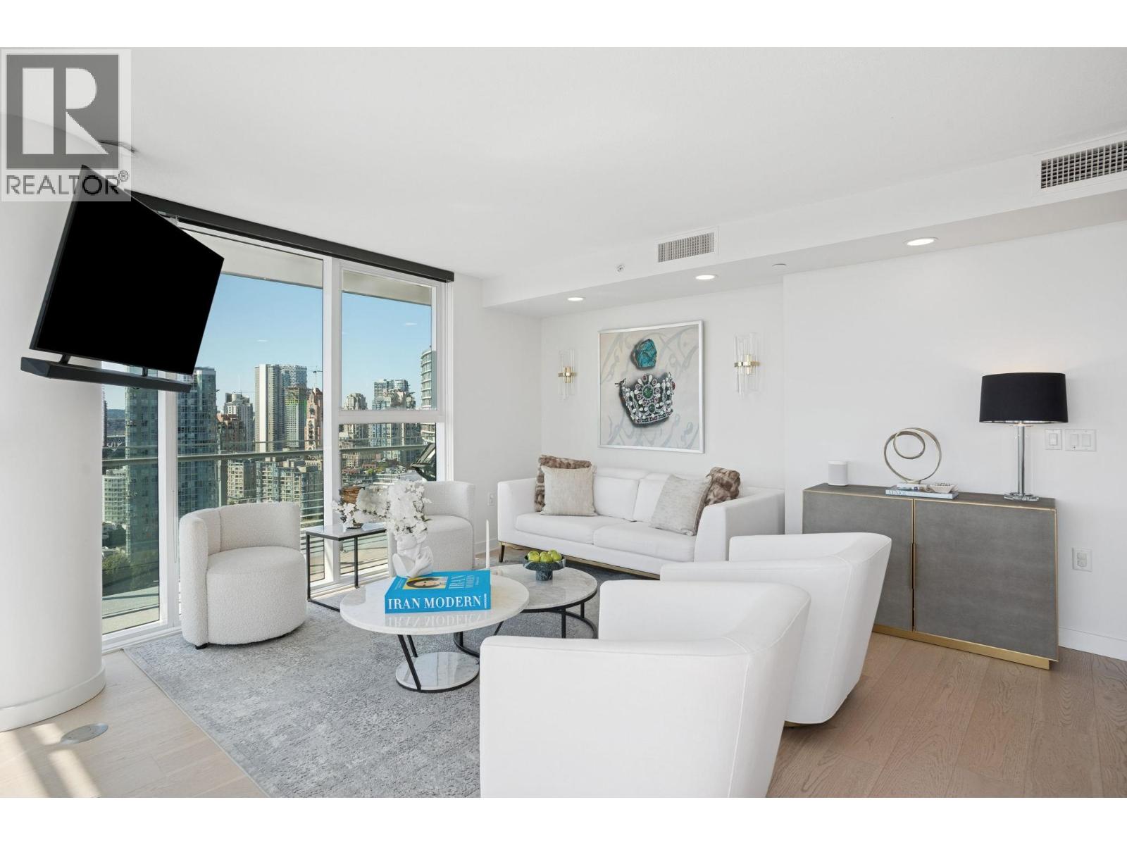 2618 89 NELSON STREET, Vancouver