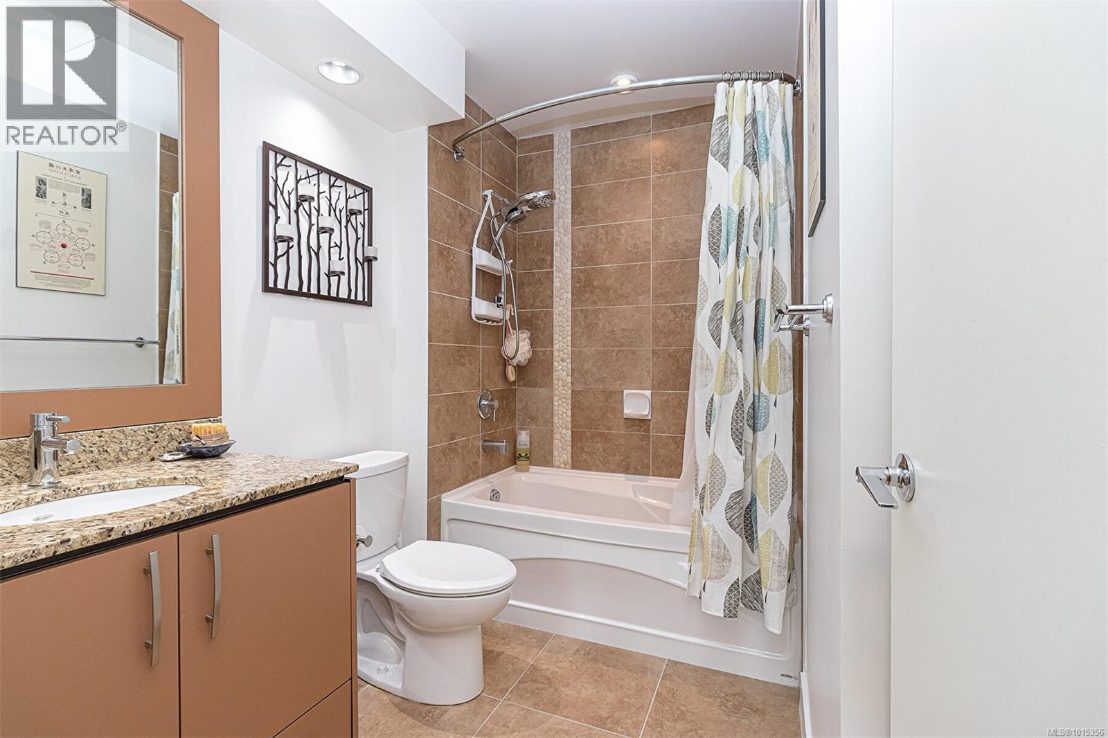 210/212 1395 Bear Mountain Pkwy, Langford