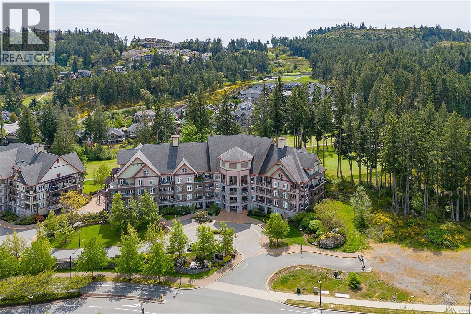 210/212 1395 Bear Mountain Pkwy, Langford