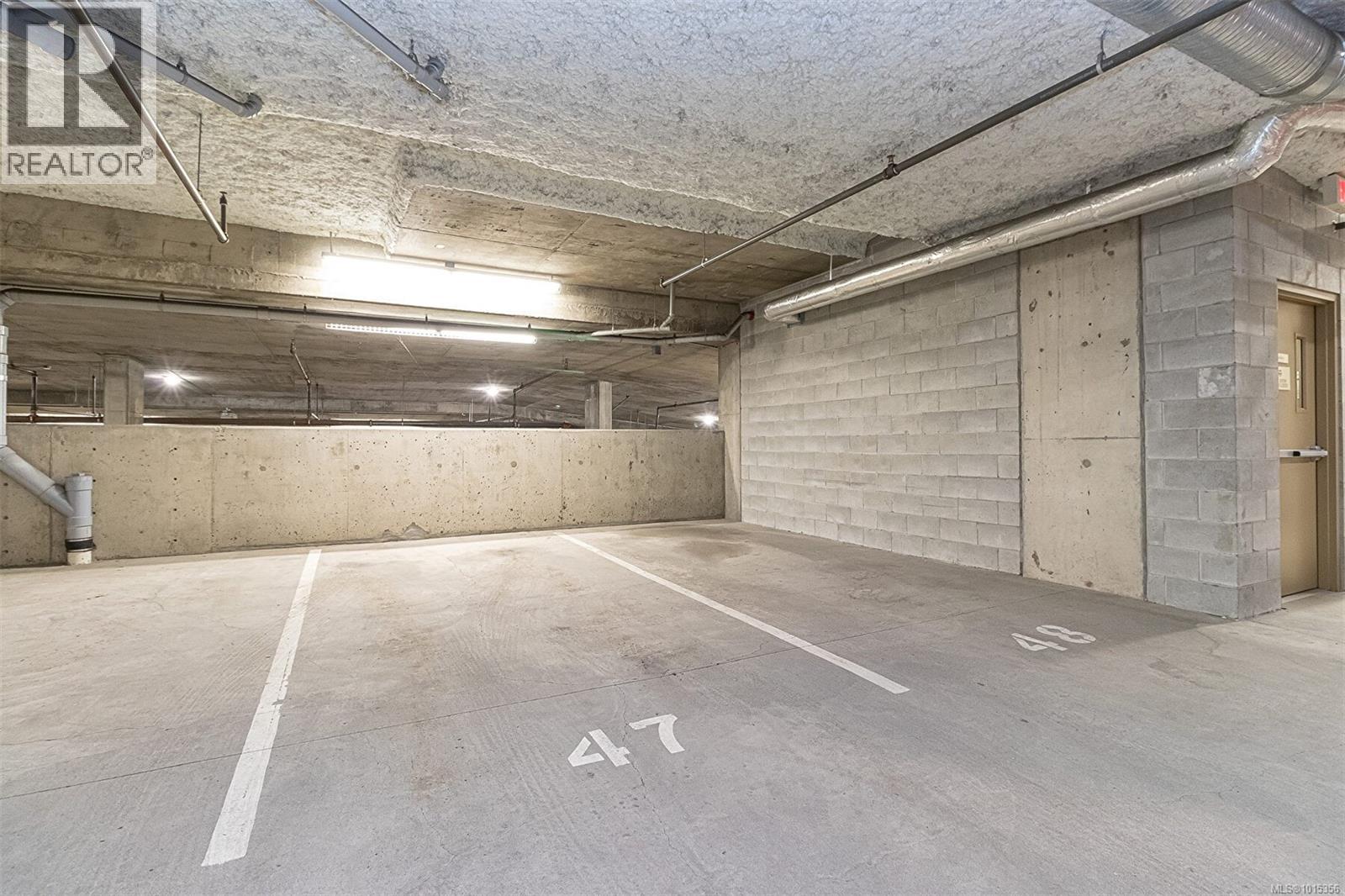 210/212 1395 Bear Mountain Pkwy, Langford