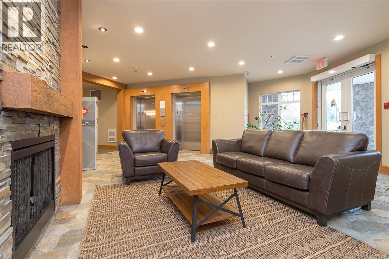 210/212 1395 Bear Mountain Pkwy, Langford