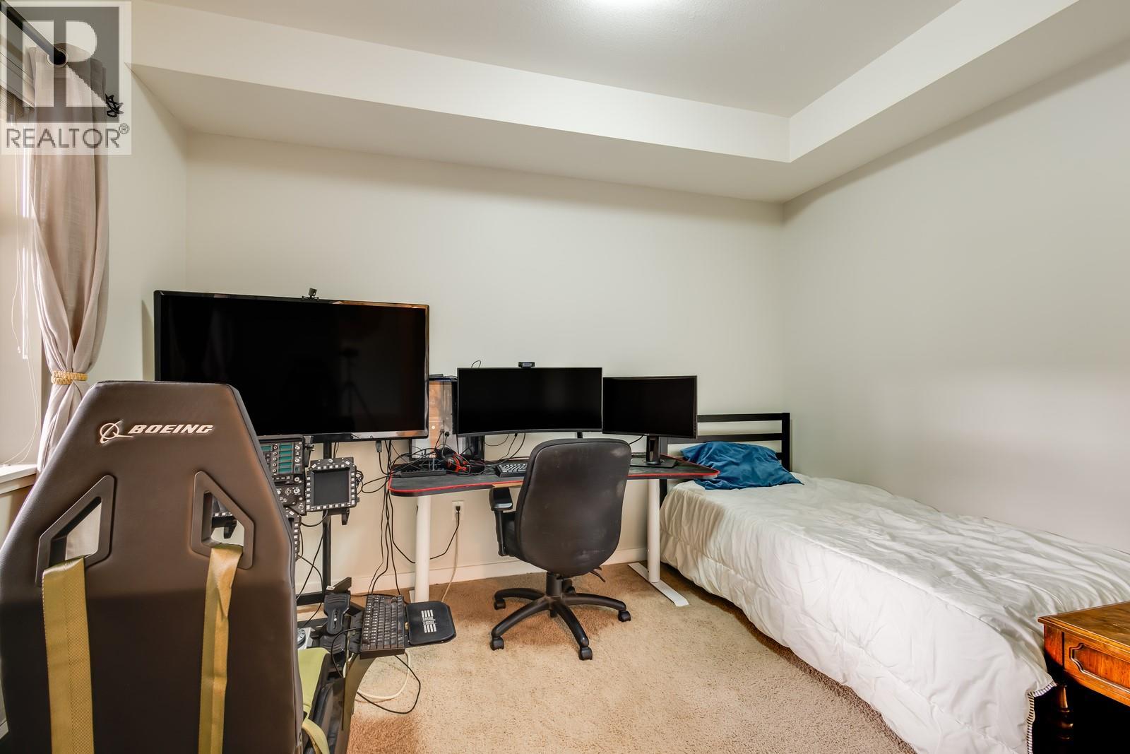 202 151 Taylor Road, Kelowna