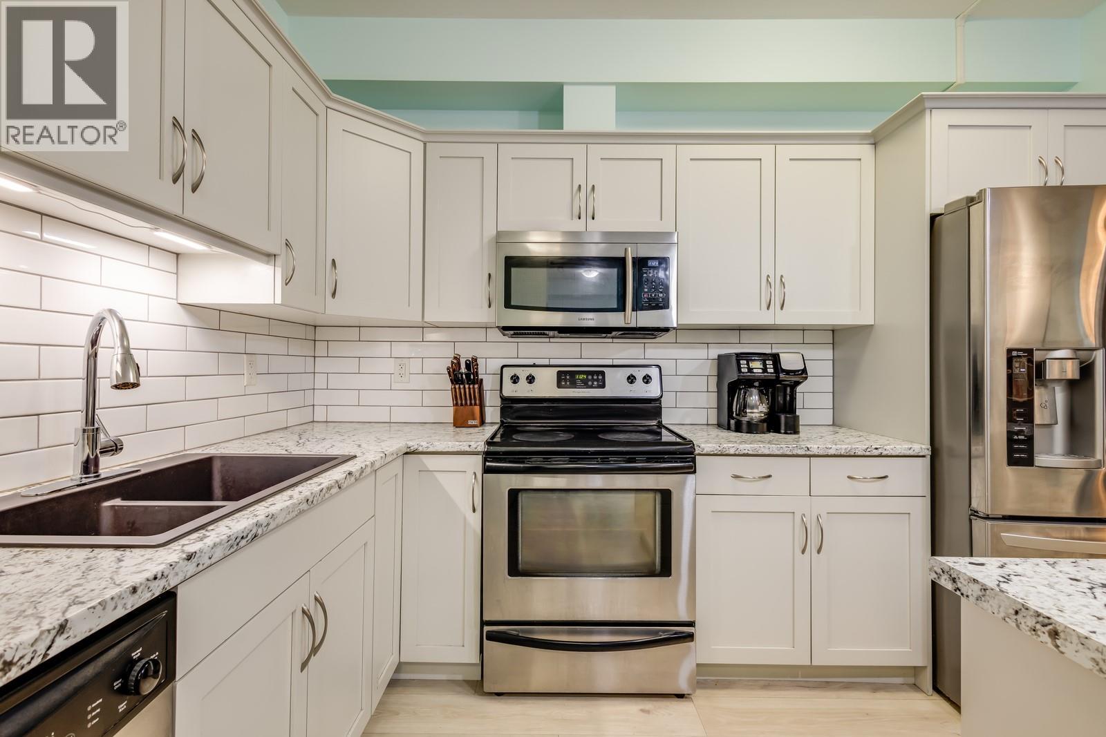 202 151 Taylor Road, Kelowna