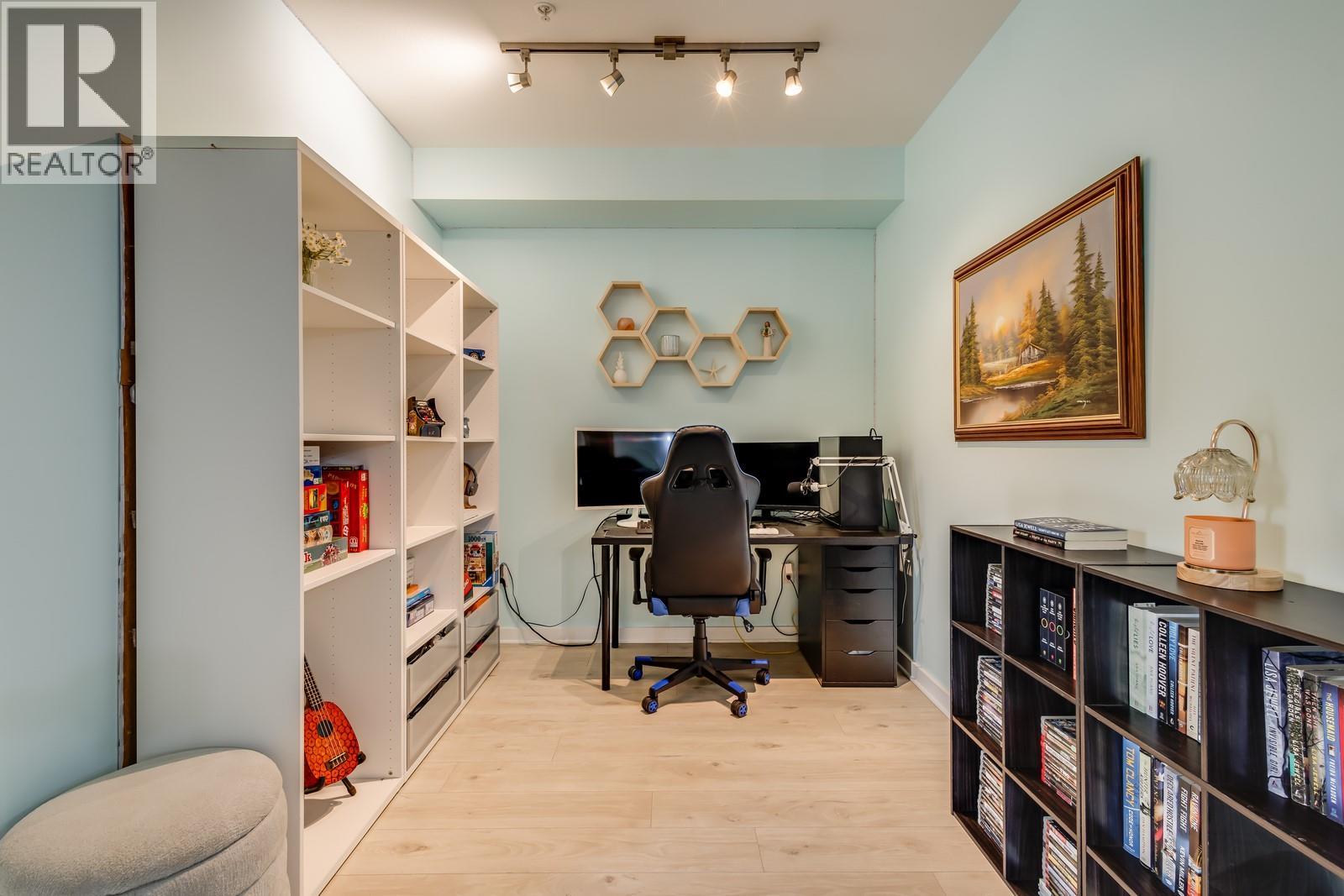 202 151 Taylor Road, Kelowna