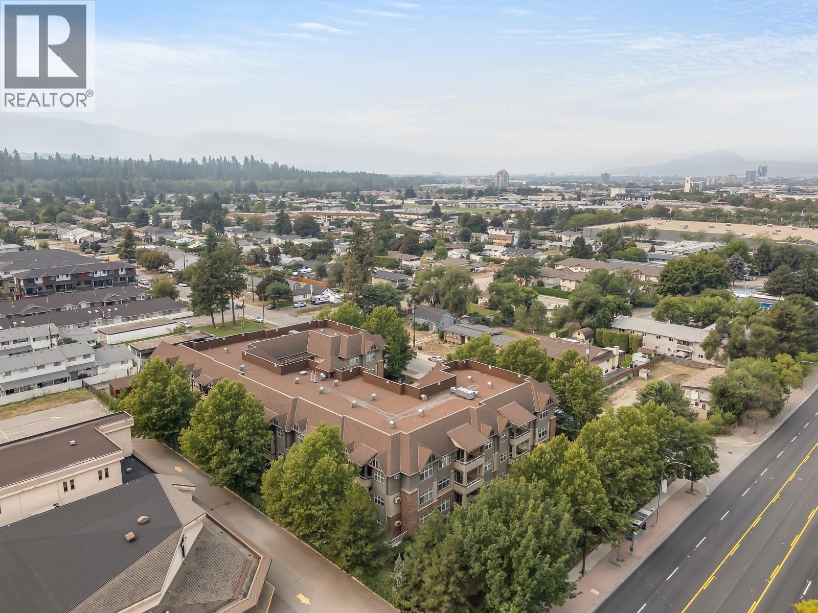 202 151 Taylor Road, Kelowna