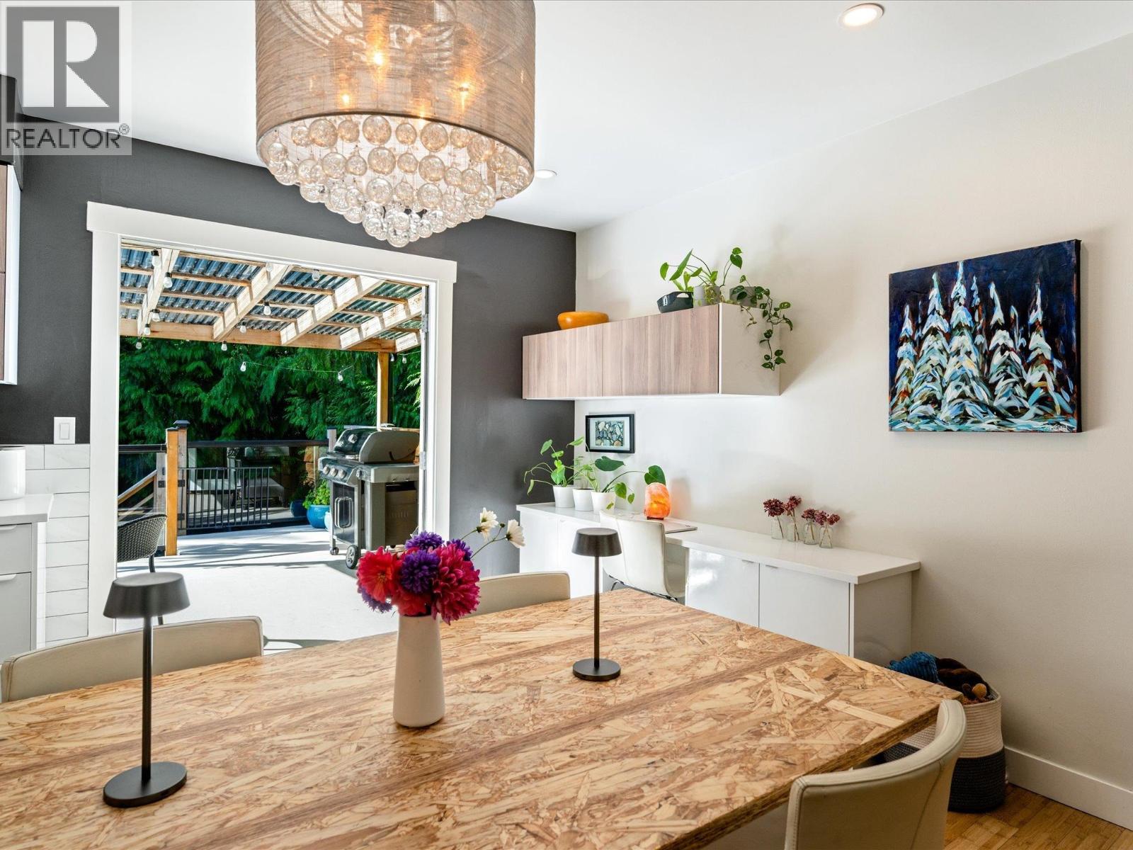 40613 PERTH DRIVE, Squamish
