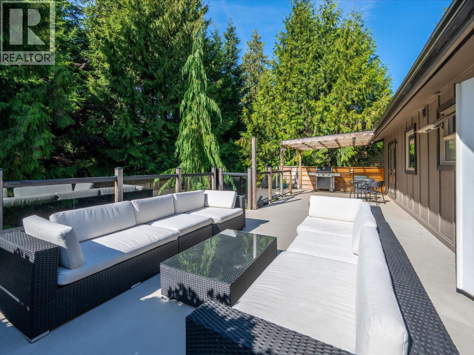 40613 PERTH DRIVE, Squamish