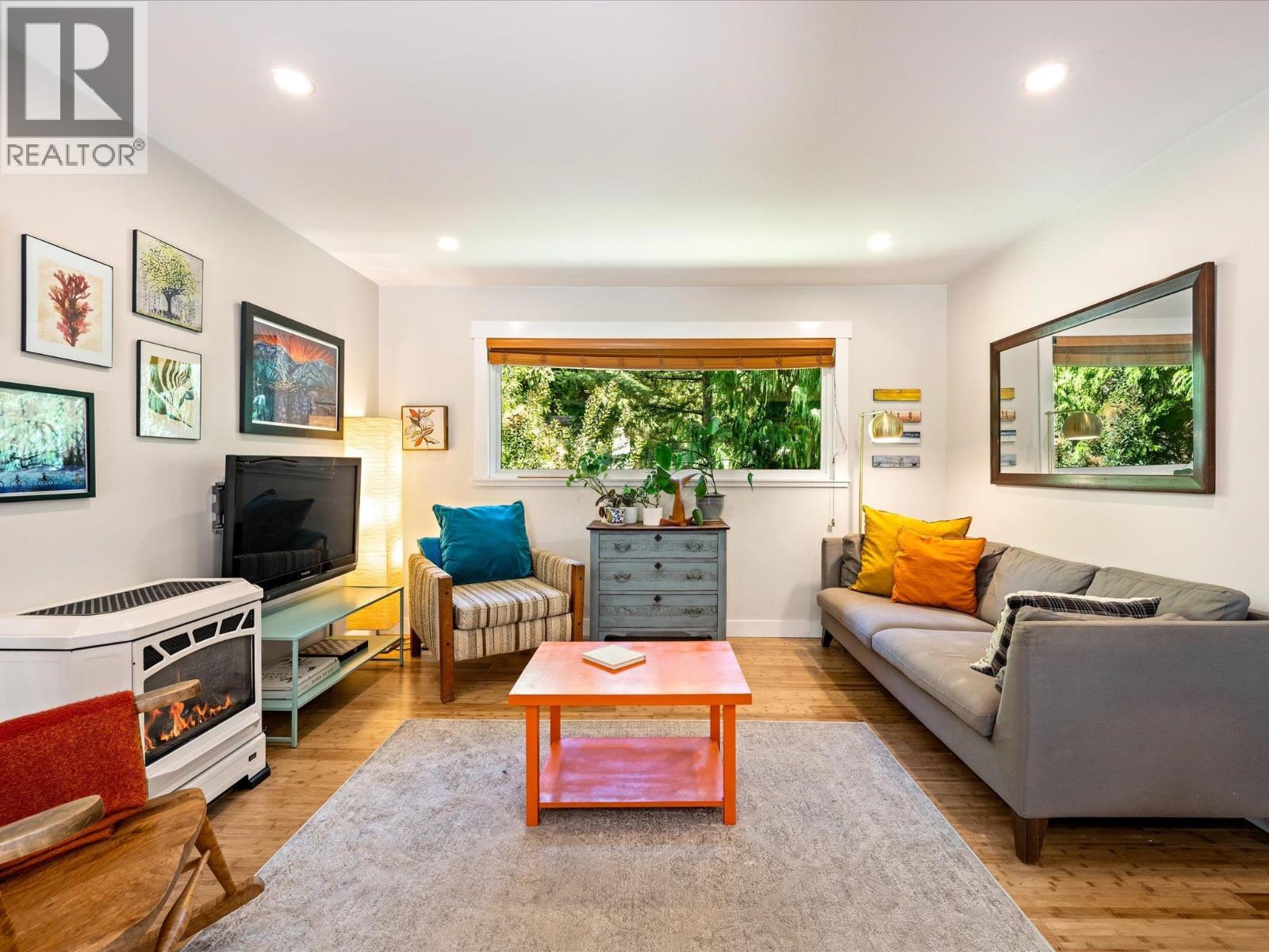 40613 PERTH DRIVE, Squamish