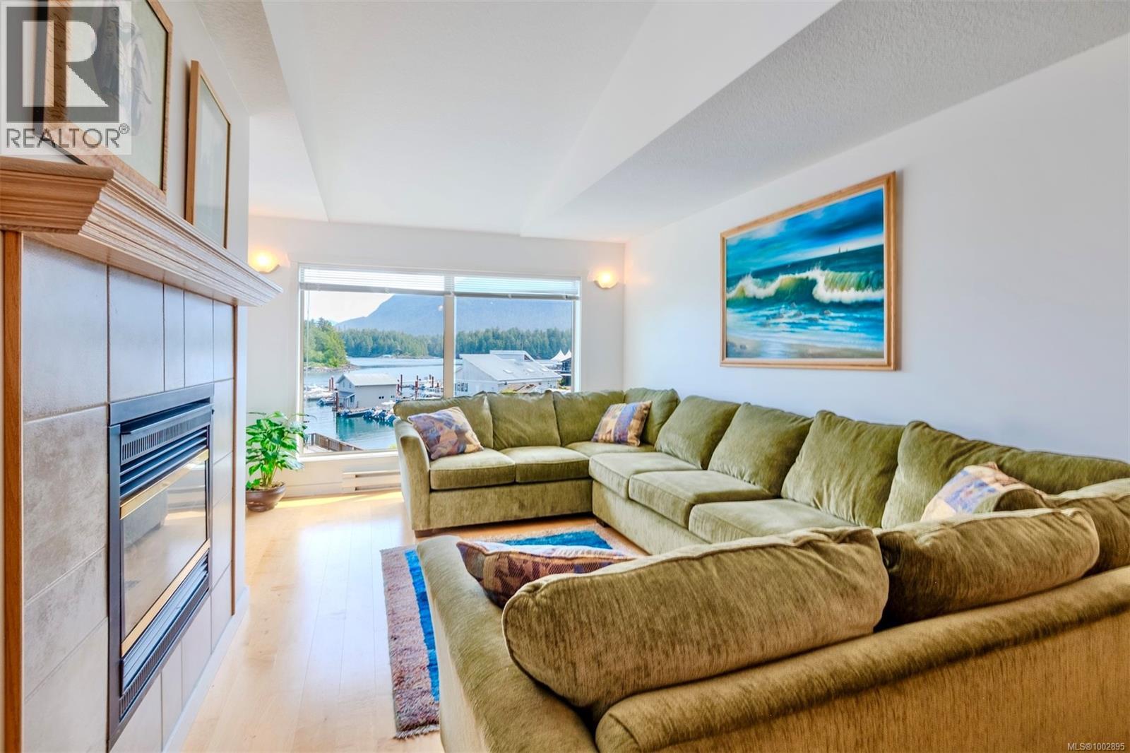 6 624 Campbell St, Tofino