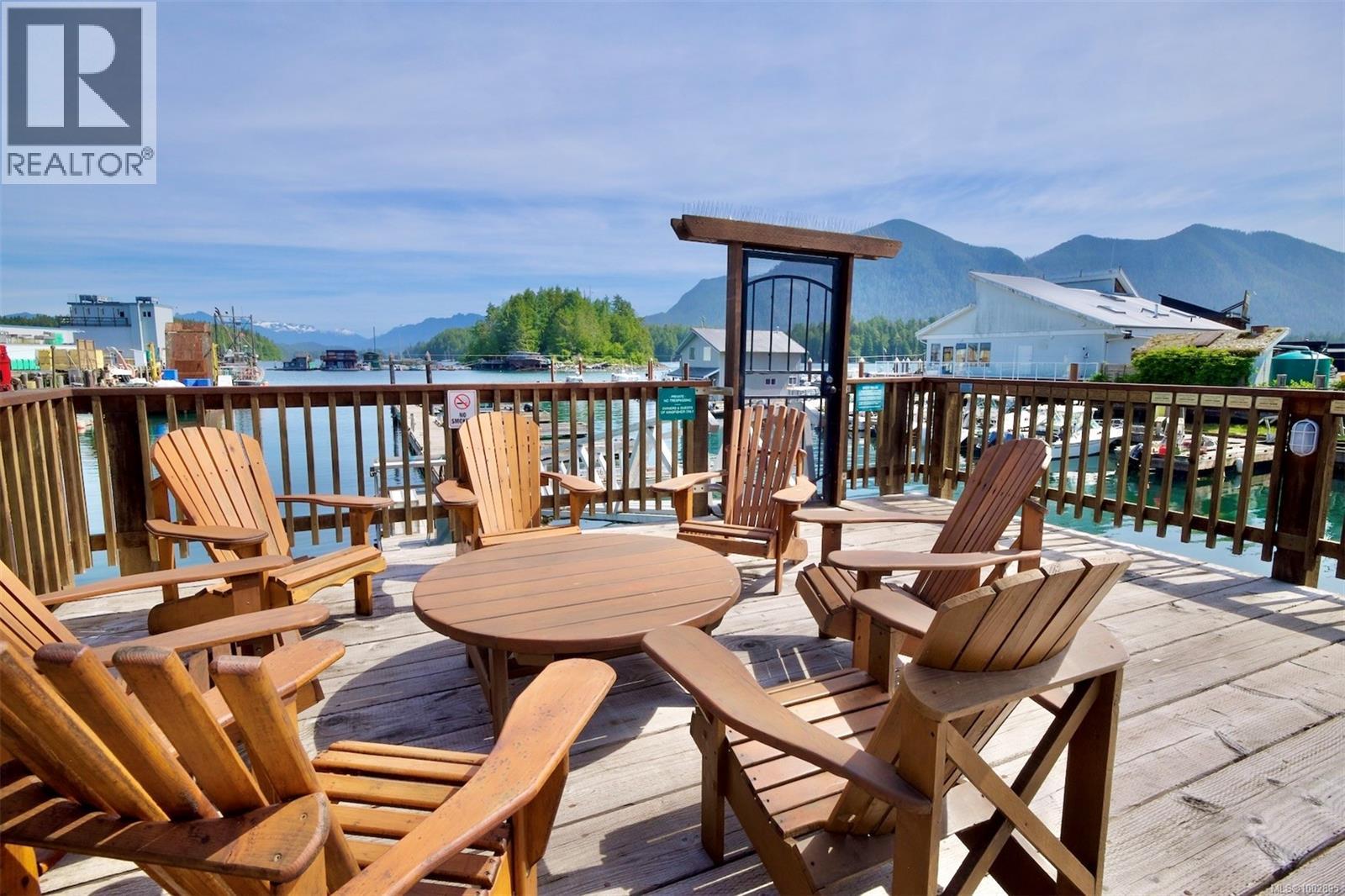 6 624 Campbell St, Tofino