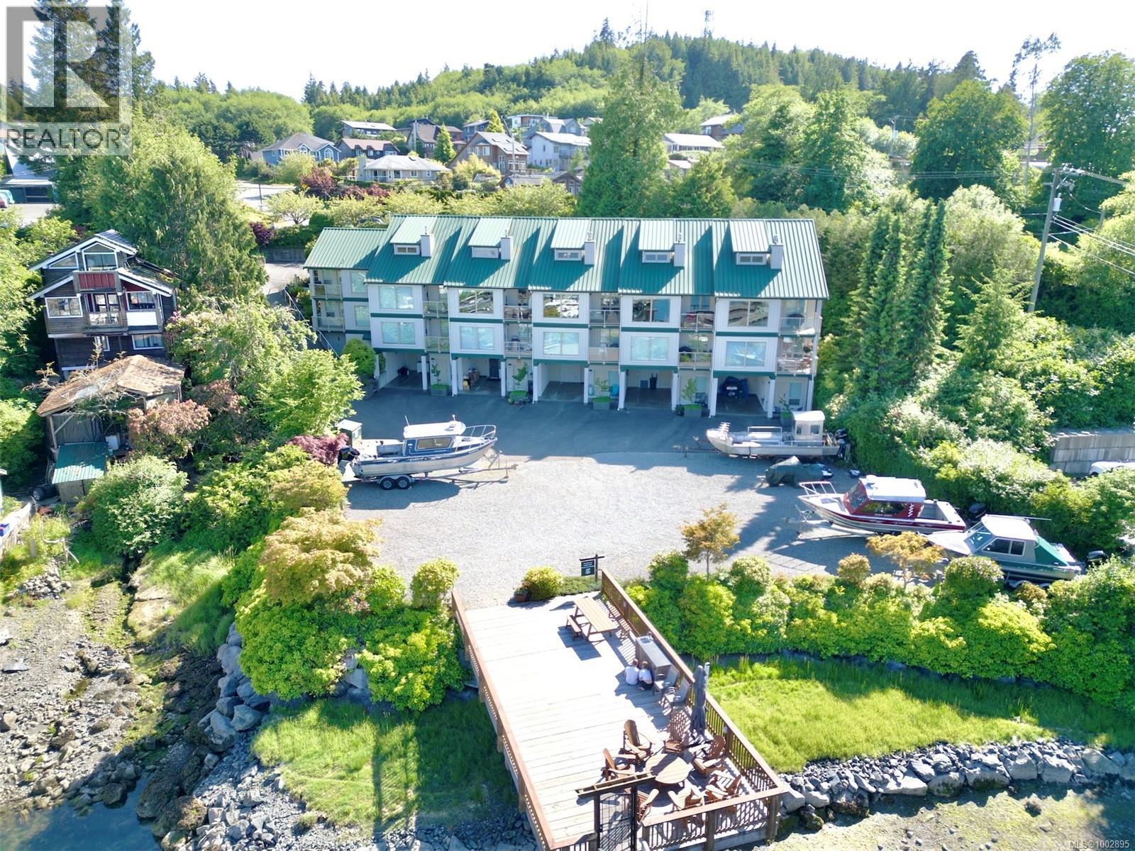 6 624 Campbell St, Tofino