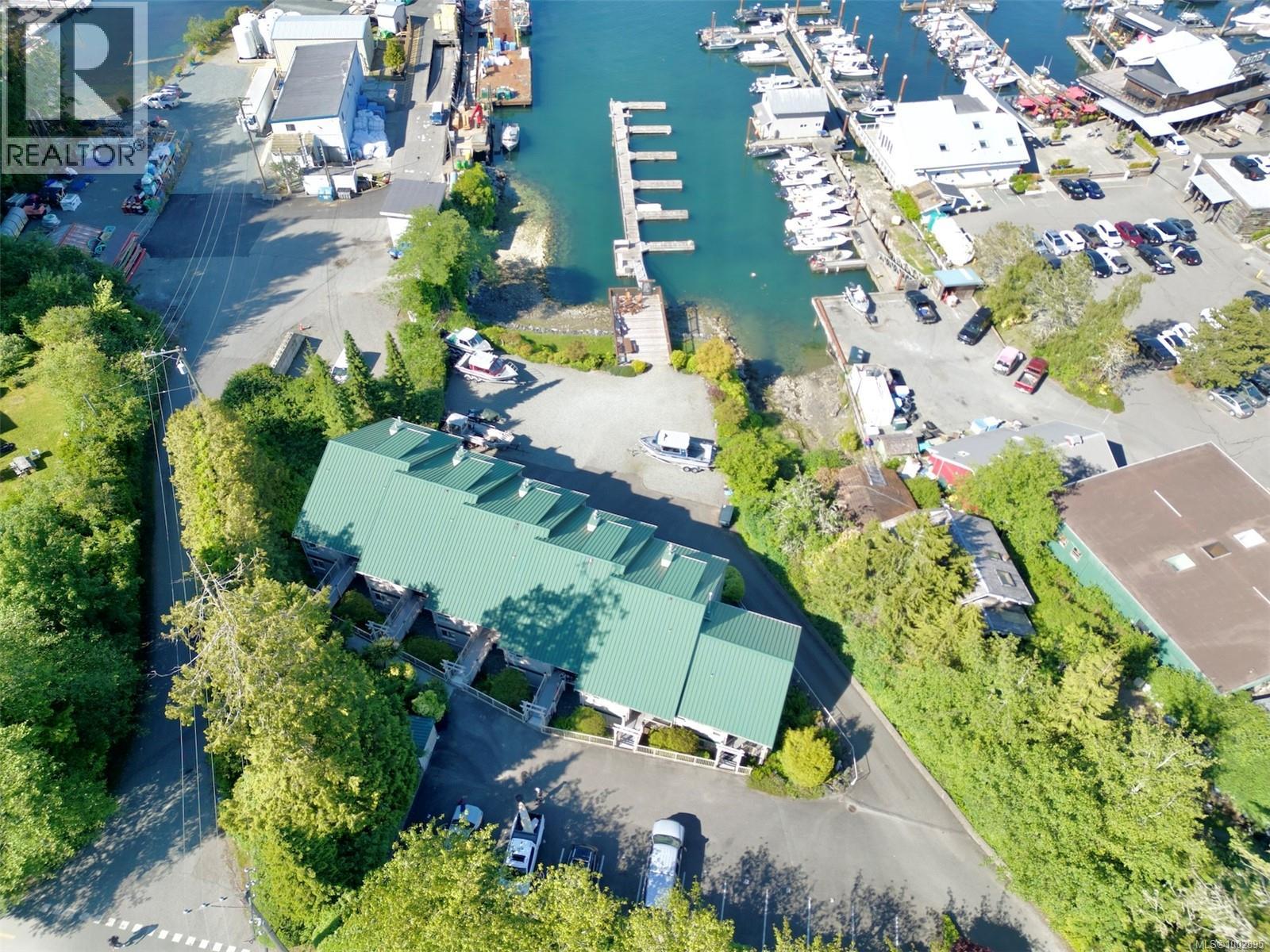 6 624 Campbell St, Tofino