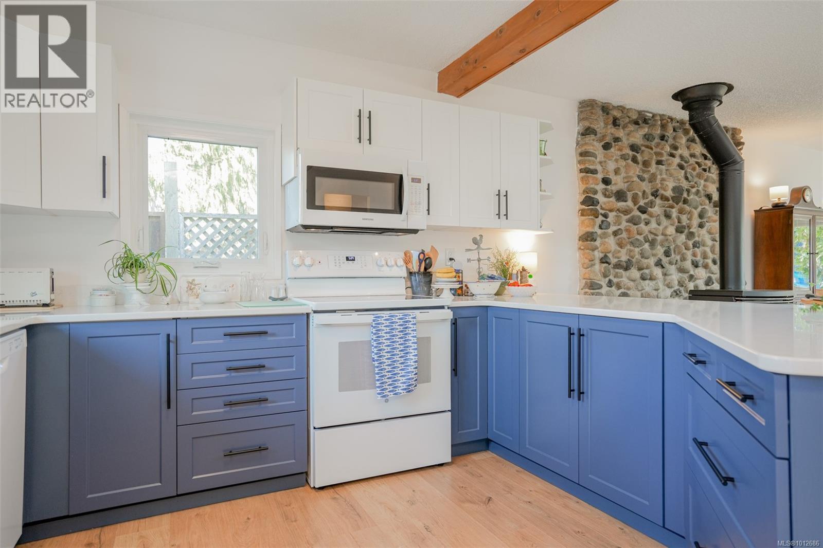 151 Cooper Pl, Parksville