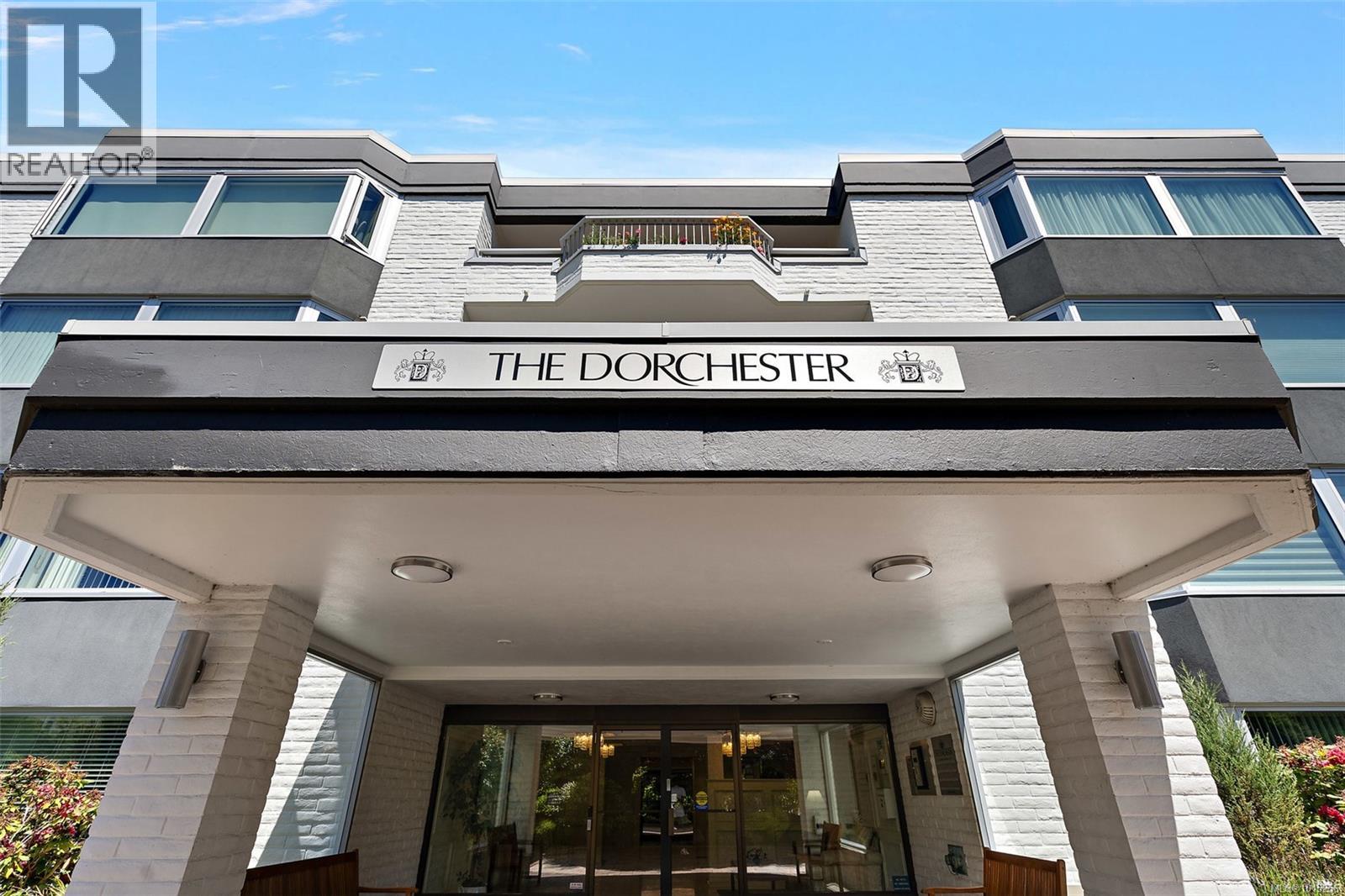 109 1370 Beach Drive, Oak Bay
