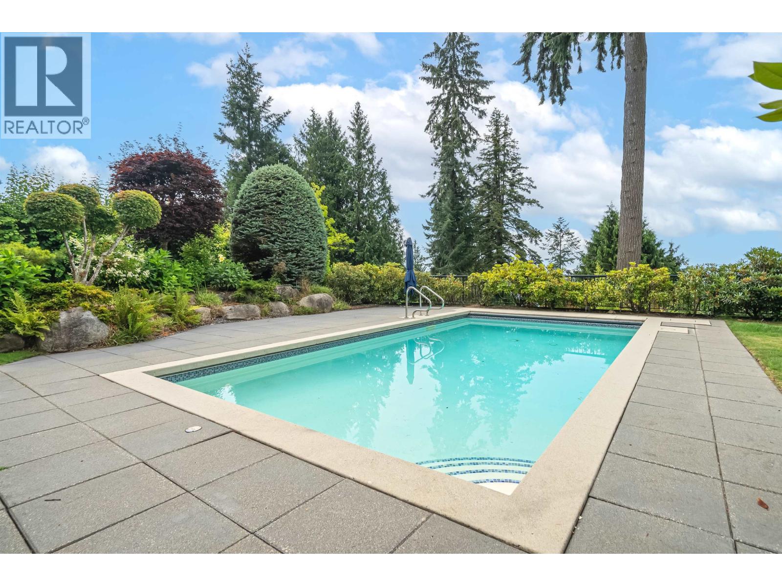 2638 QUEENS AVENUE, West Vancouver