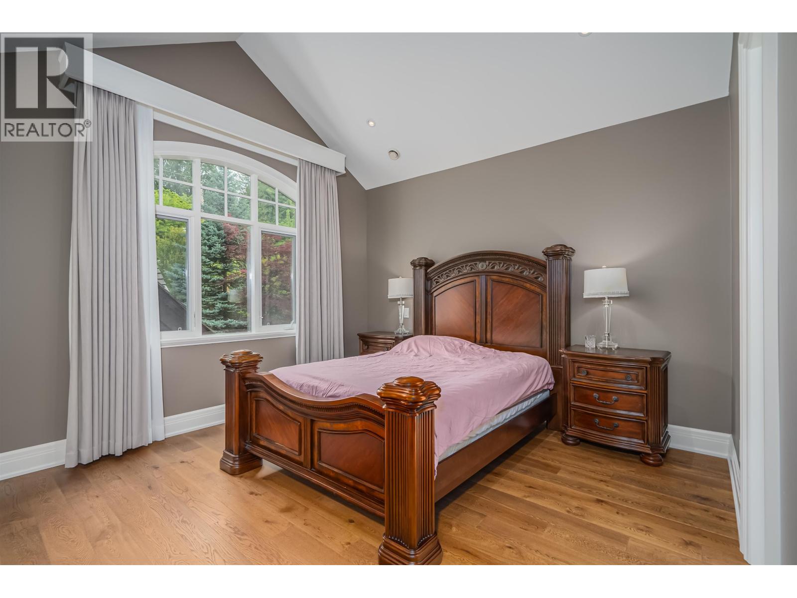 2638 QUEENS AVENUE, West Vancouver
