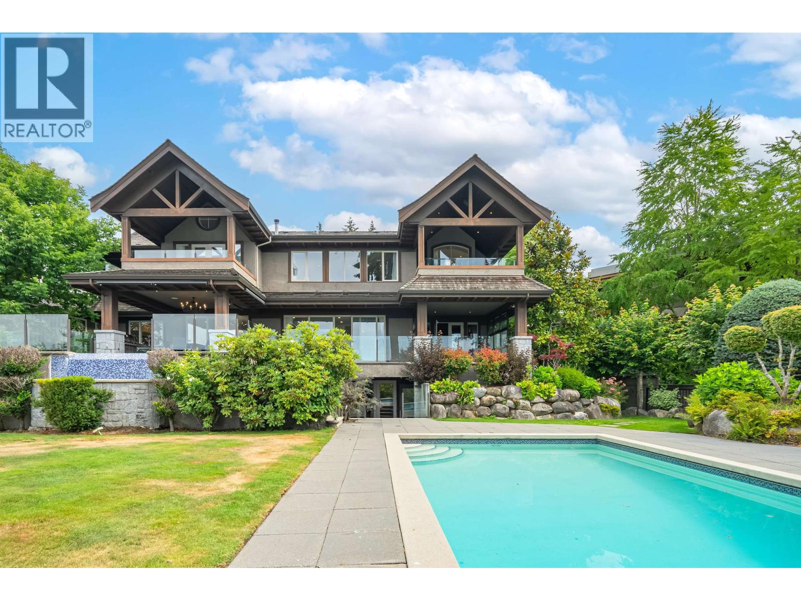 2638 QUEENS AVENUE, West Vancouver