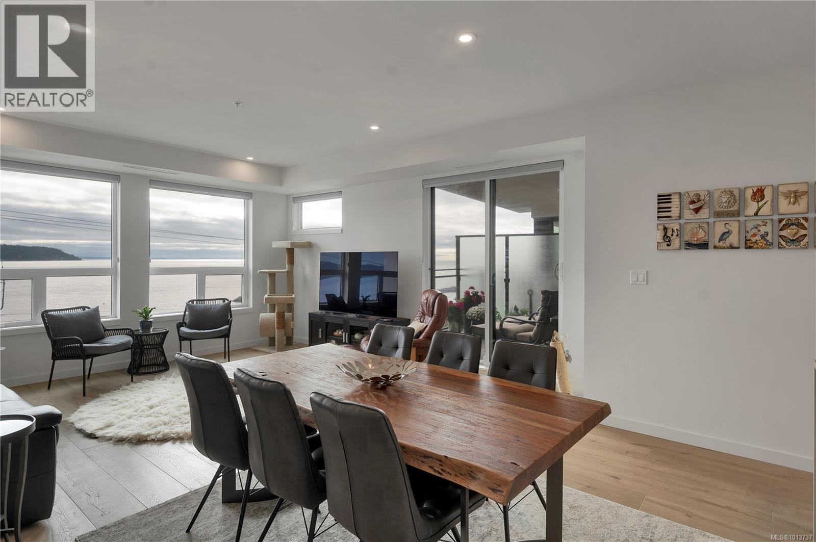 404 536 Island Hwy S, Campbell River