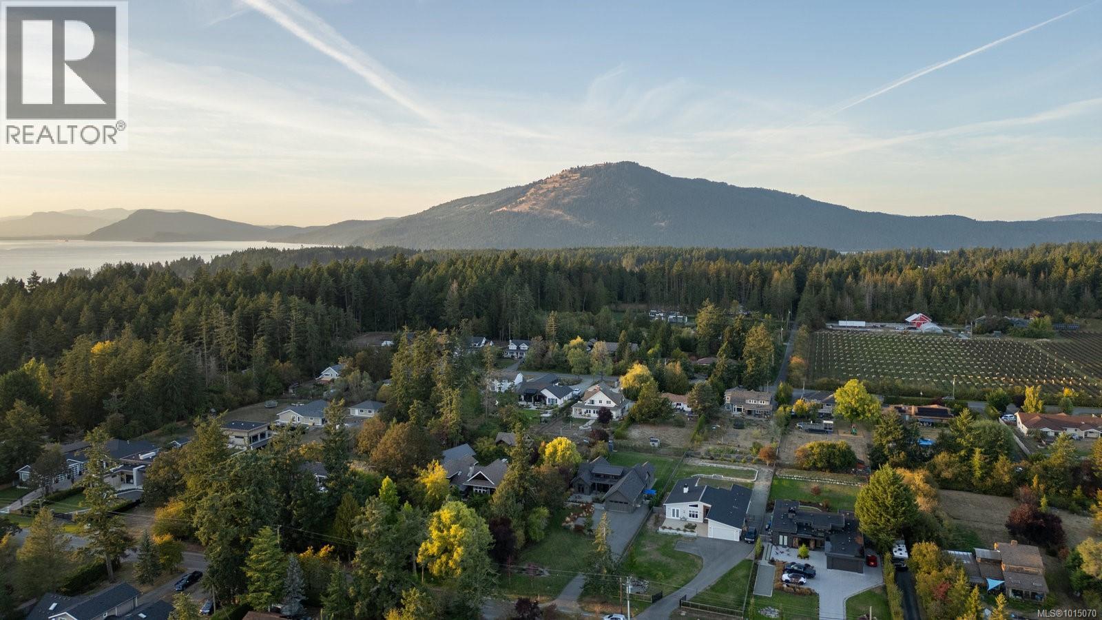 838 Birch Rd, North Saanich