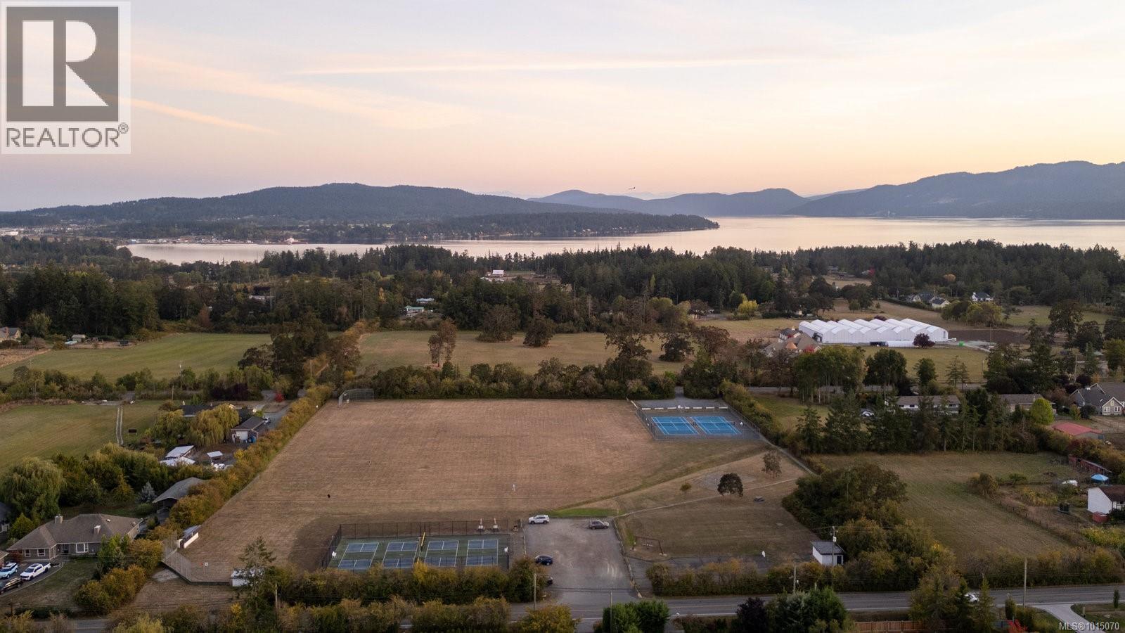 838 Birch Rd, North Saanich