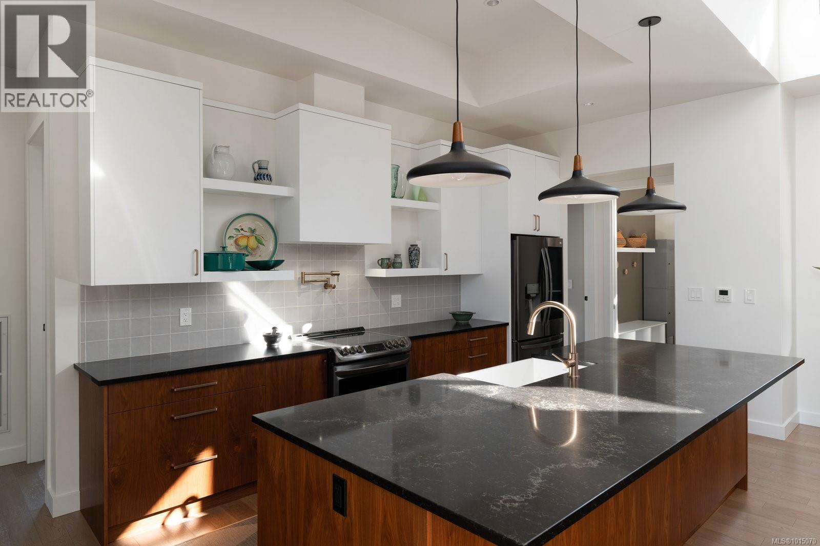838 Birch Rd, North Saanich