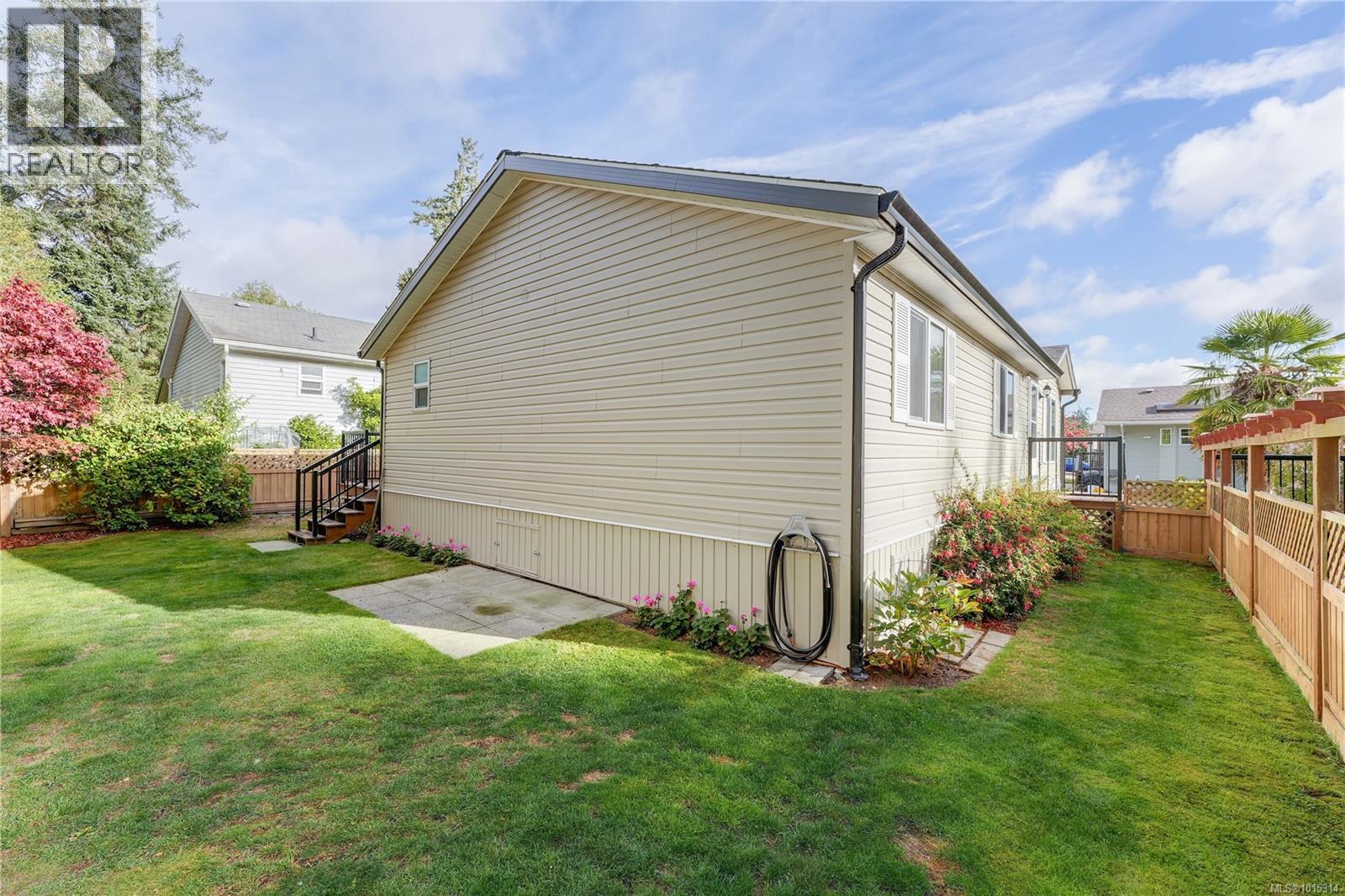 40 7109 West Coast Road, Sooke