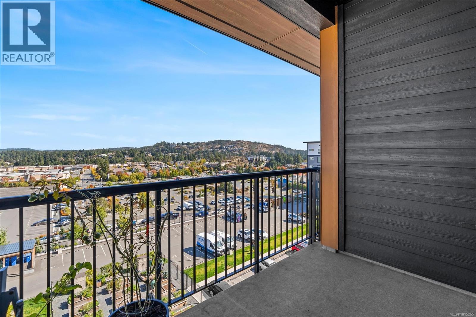 612 2465 Gateway Road, Langford