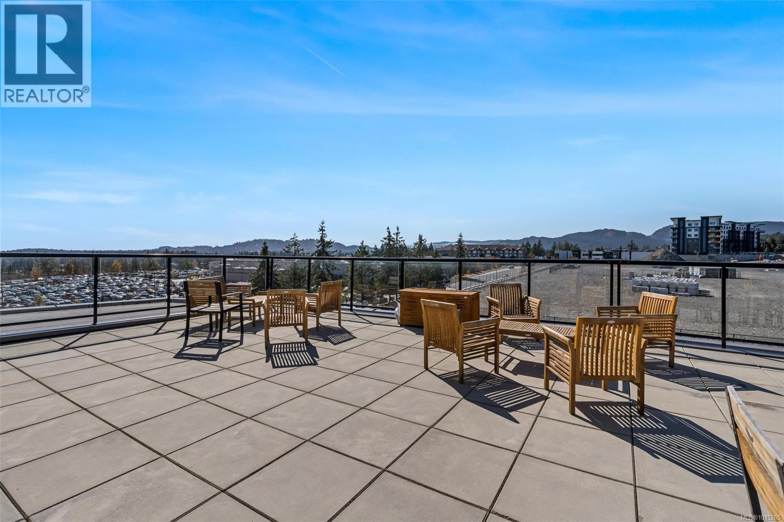 612 2465 Gateway Road, Langford