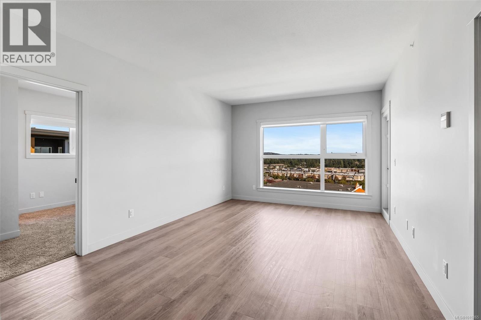 612 2465 Gateway Road, Langford