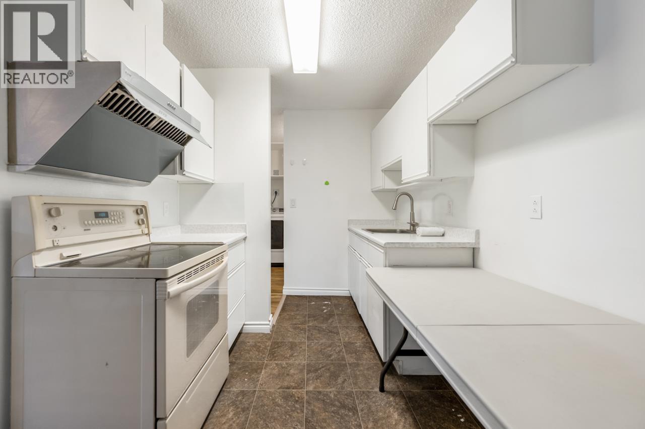 203 2425 SHAUGHNESSY STREET, Port Coquitlam