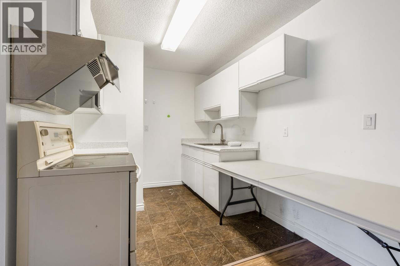 203 2425 SHAUGHNESSY STREET, Port Coquitlam