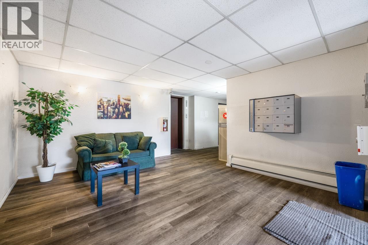 203 2425 SHAUGHNESSY STREET, Port Coquitlam