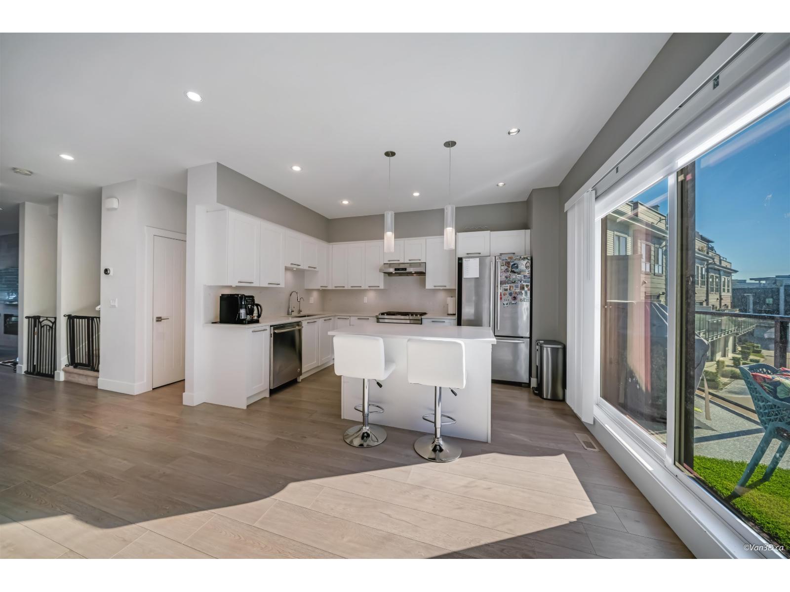 216 2277 OAK MEADOWS DRIVE, Surrey